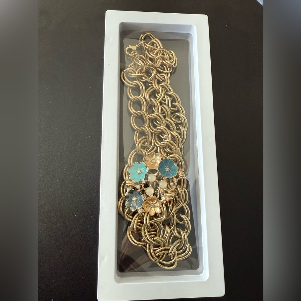 NY Gold Floral Statement Necklace Bag Charm with Turquoise Enamel Flowers - Picture 3 of 8